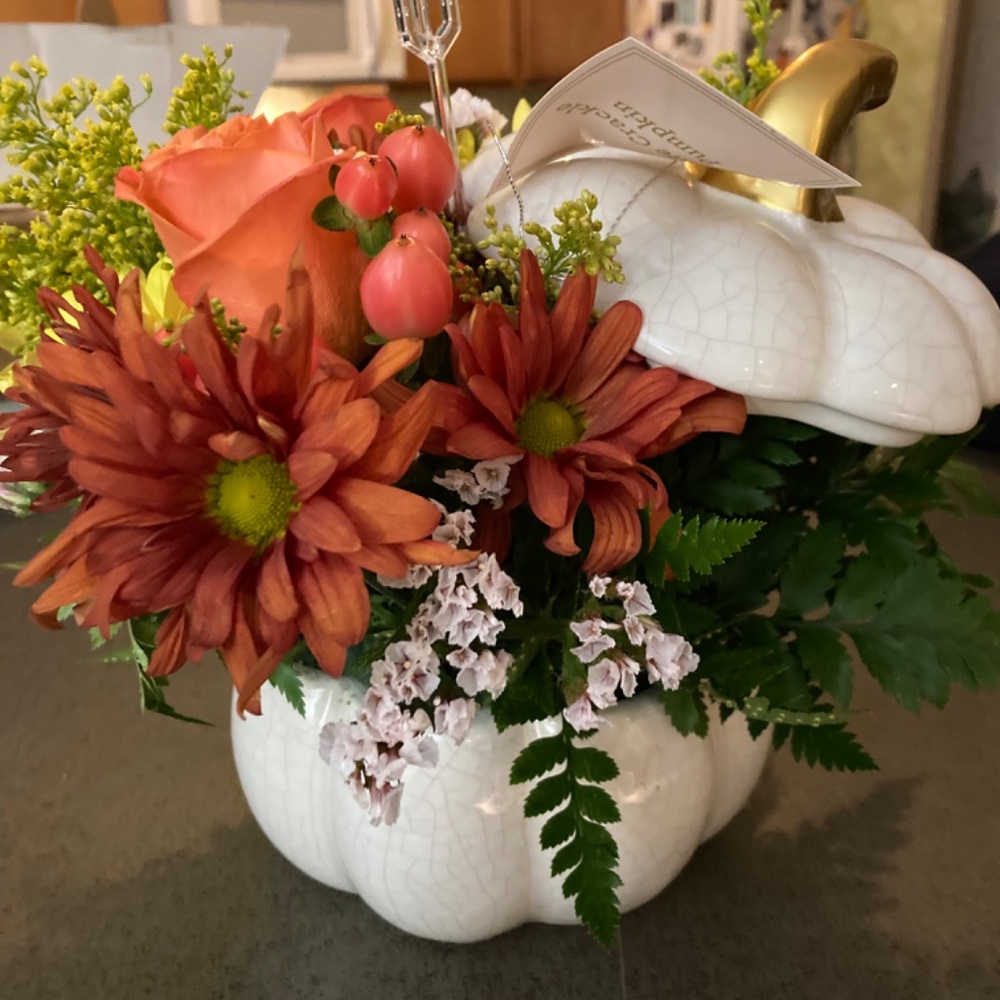 White Crackle Ceramic Pumpkins, set of 3! - Picture 8 of 10